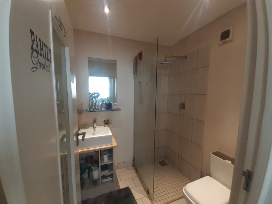 1 Bedroom Property for Sale in Port Elizabeth Central Eastern Cape